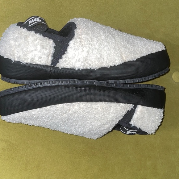 P448 Laby Teddy Shearling Slippers Ivory | EU 37 | New - Picture 3 of 5